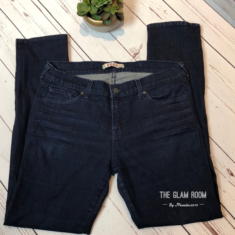 SOLD |• J Brand Jeans